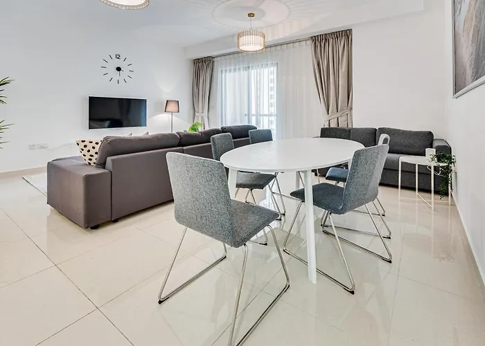 2 Bd Apartment In Bahar Jbr