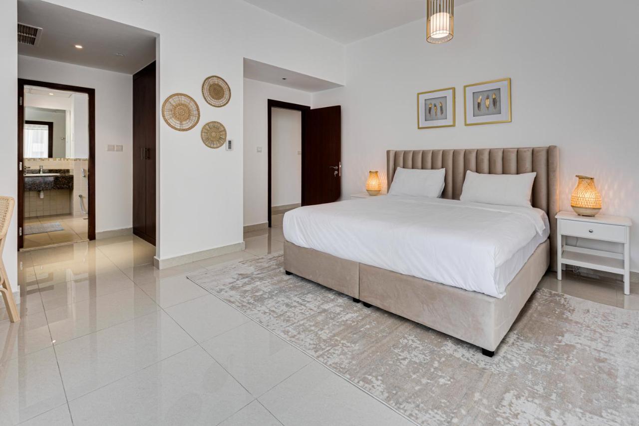 Apartment 2 Bd In Bahar Jbr Dubai